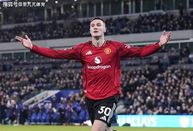 一日英超动向:阿森纳被专业人士看好,卡里克给足了他比赛机会